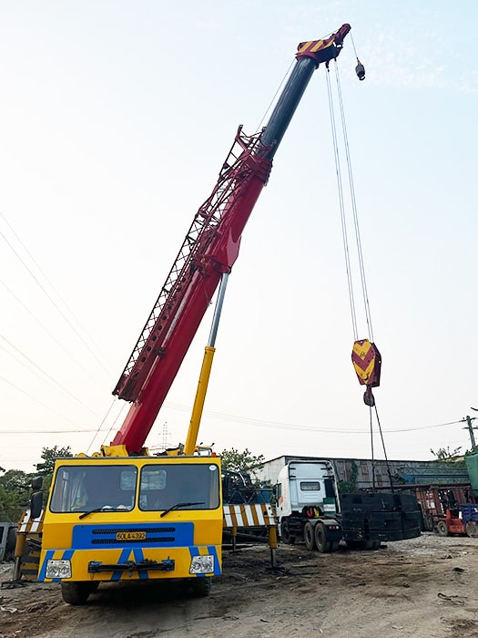 Vì sao cần kiểm định cần trục oto